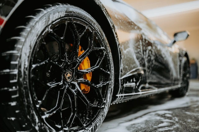 How to Safely Clean Your Wheels and Tires A Comprehensive Guide